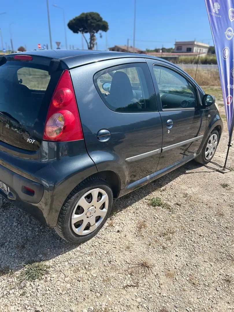 Peugeot 107 1.0 12v Allure (sweet years) 5p 2tronic FL Чорний - 1