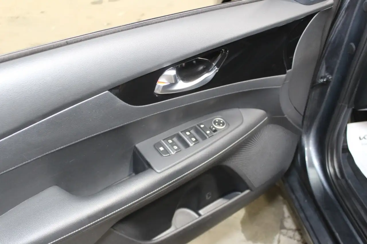 Kia Forte photo Kia Forte
