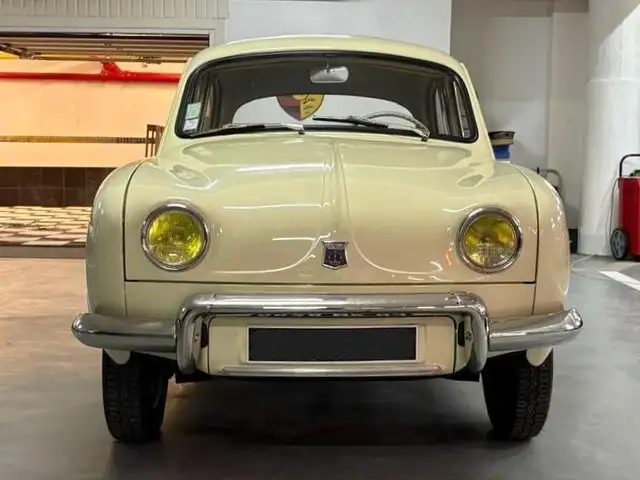 Renault Dauphine - 3400 km !!!
