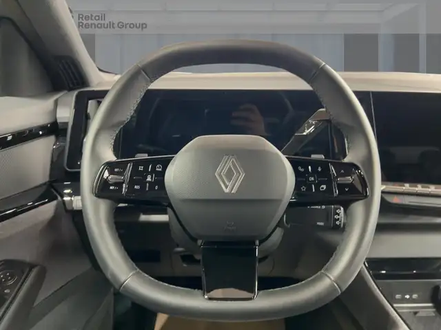 Renault Austral view 11