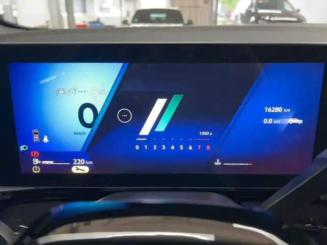 Renault Austral view 13