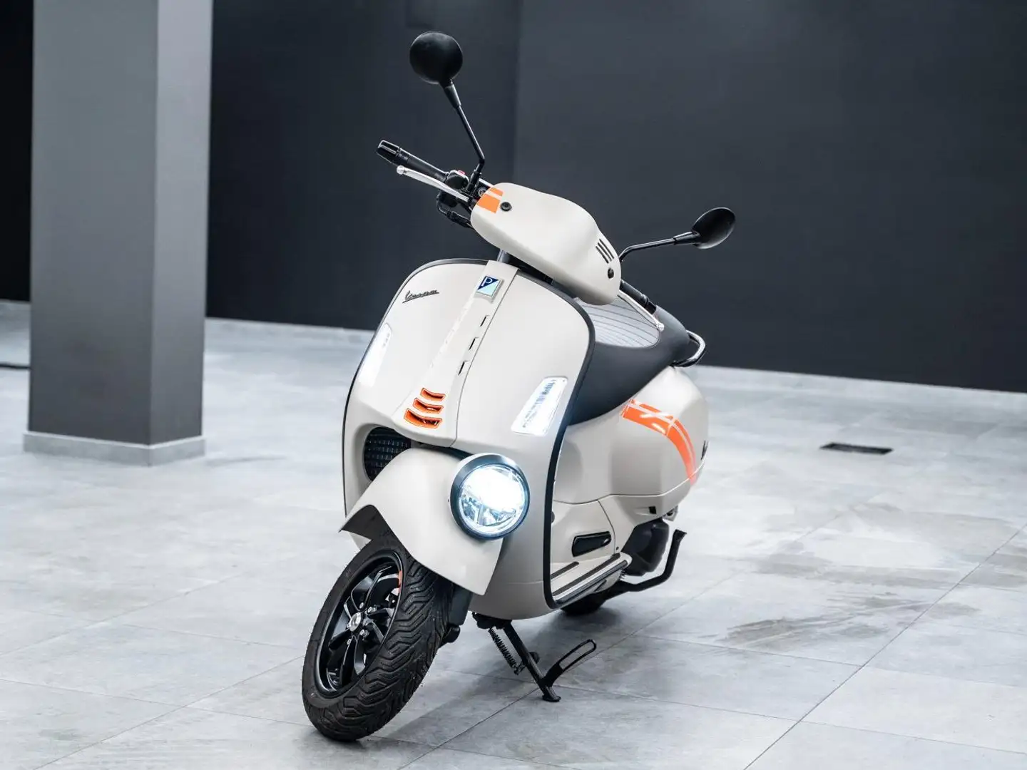 Vespa GTV 300 Unico Proprietario Km 1.437 Beige - 1