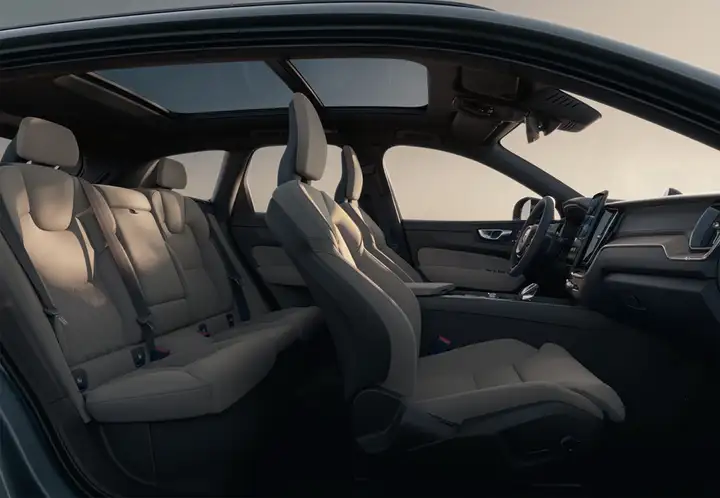 Volvo XC60 2.0 D4 R-Design 6V 2018, foto 12