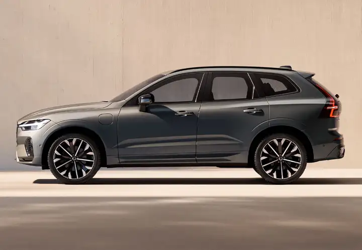 Volvo XC60 2.0 D4 R-Design 6V 2018, foto 15