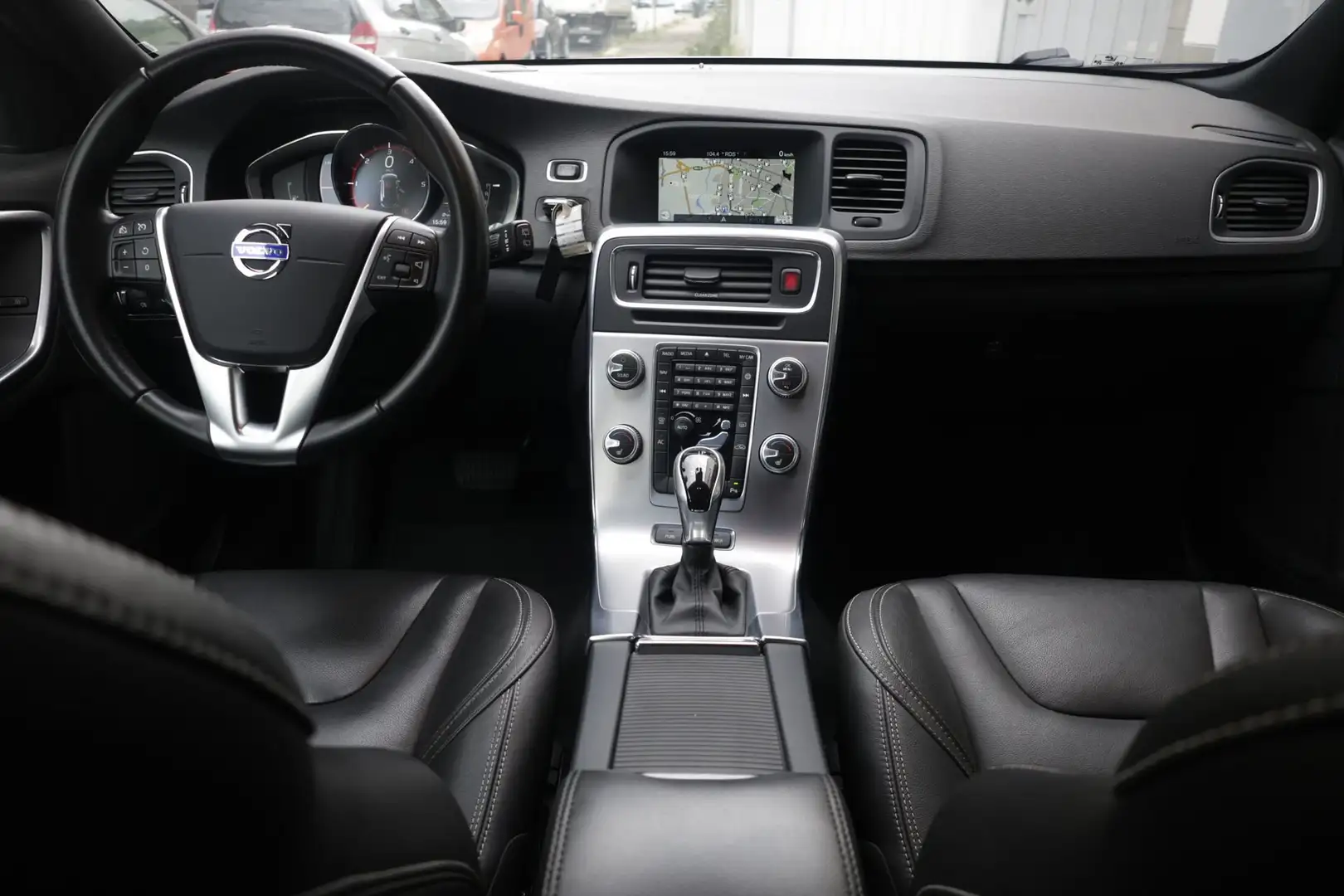 Volvo V60 D6 Twin Engine Geartronic Summum PROMOZIONE Unico Bianco - 2