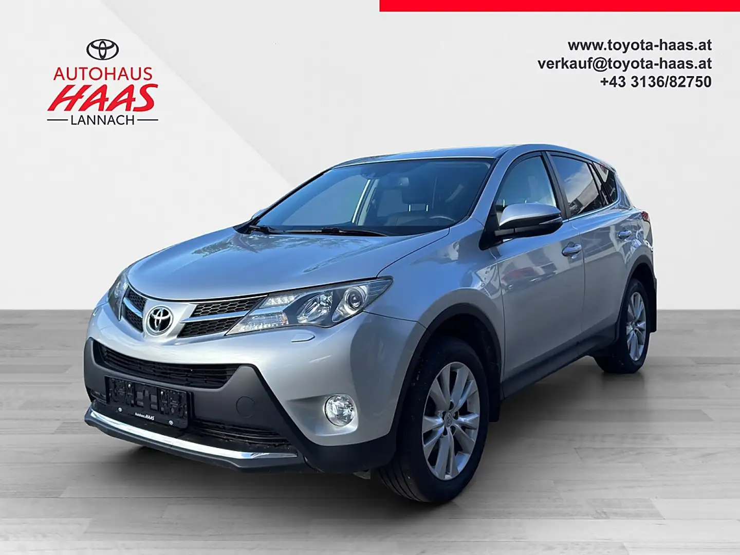Toyota RAV 4 RAV4 2,2 D-4D Executive 4WD Aut. Silber - 1