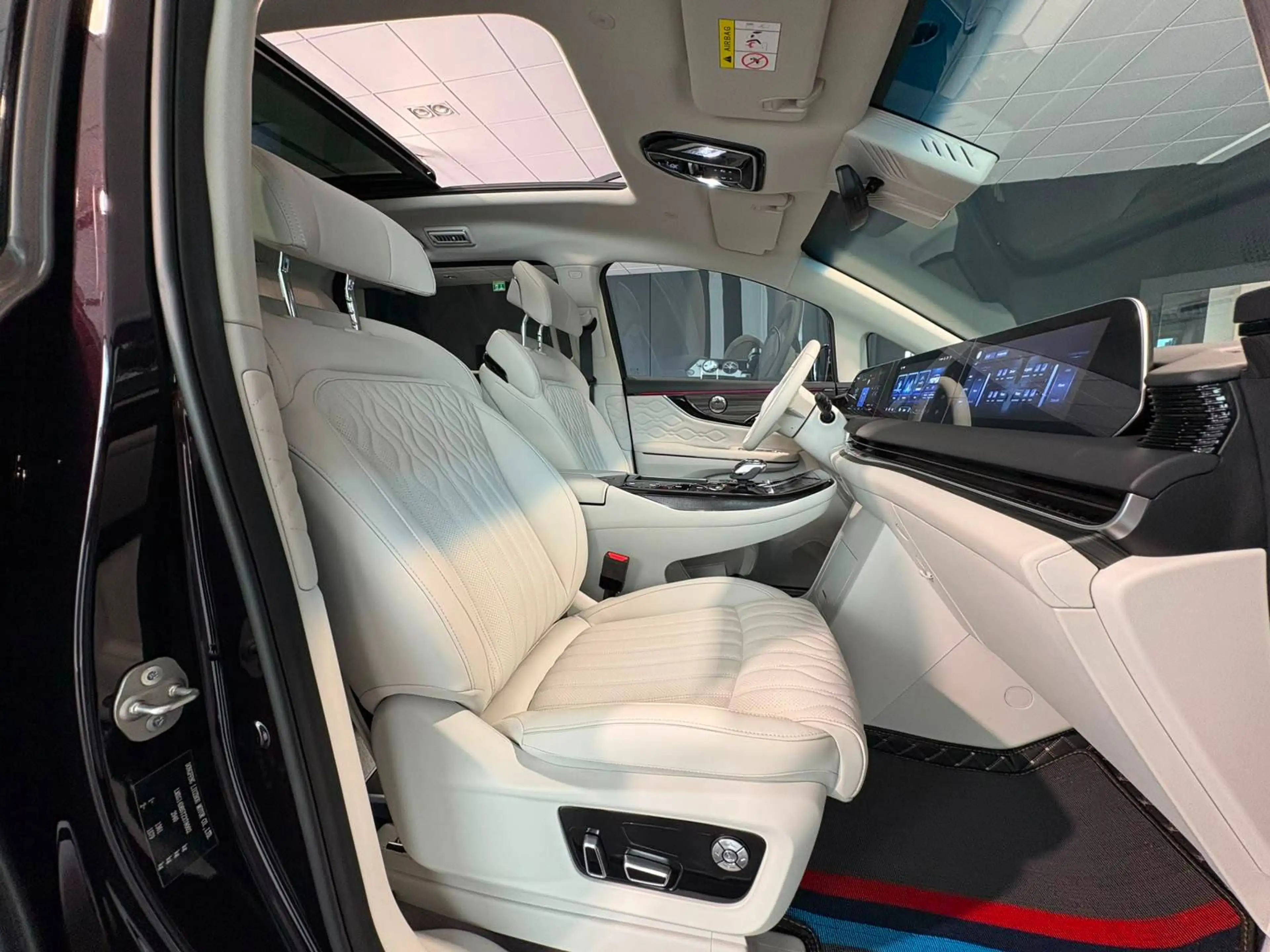Forthing V9 1.5 TURBO HYBRIDE FULL OPTIONS — photo 5