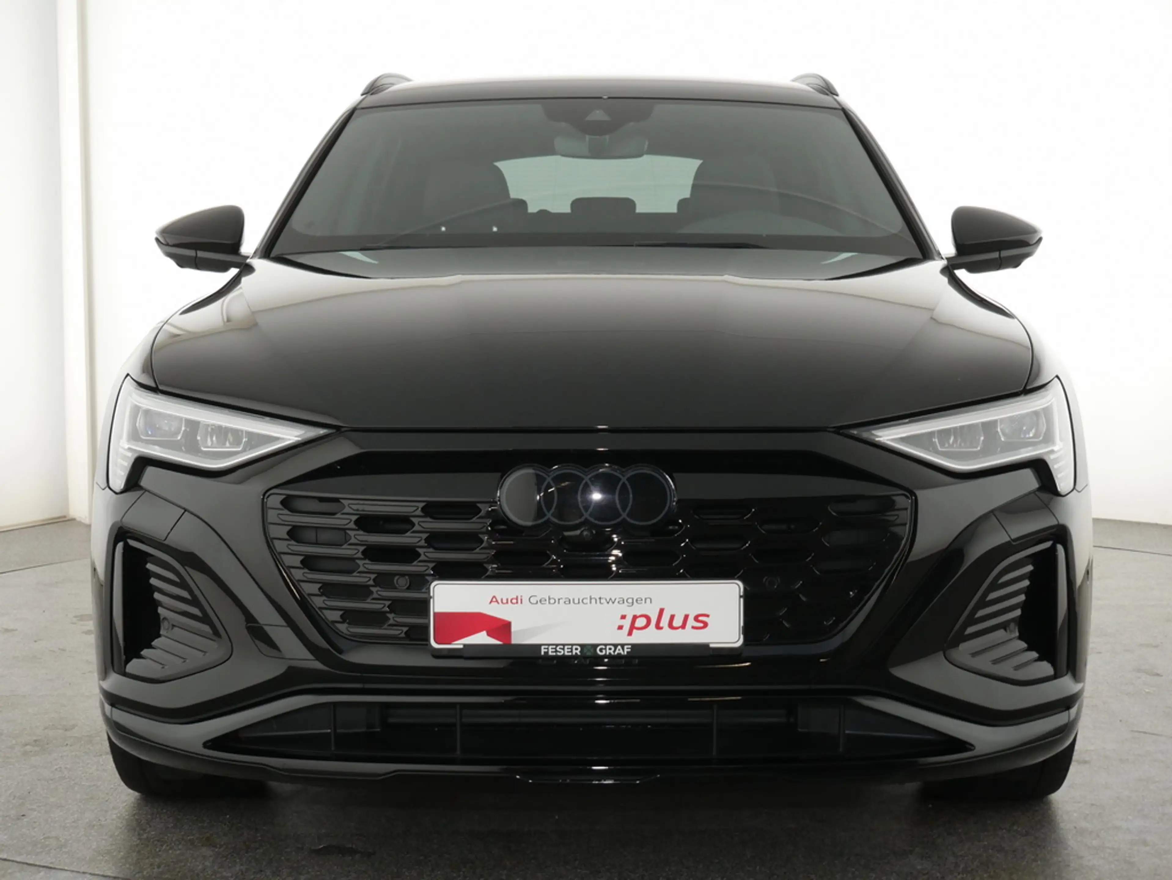 Audi Q8 e-tron 50 quattro S line AHK / Kamera / Matrix / virtual — photo 11