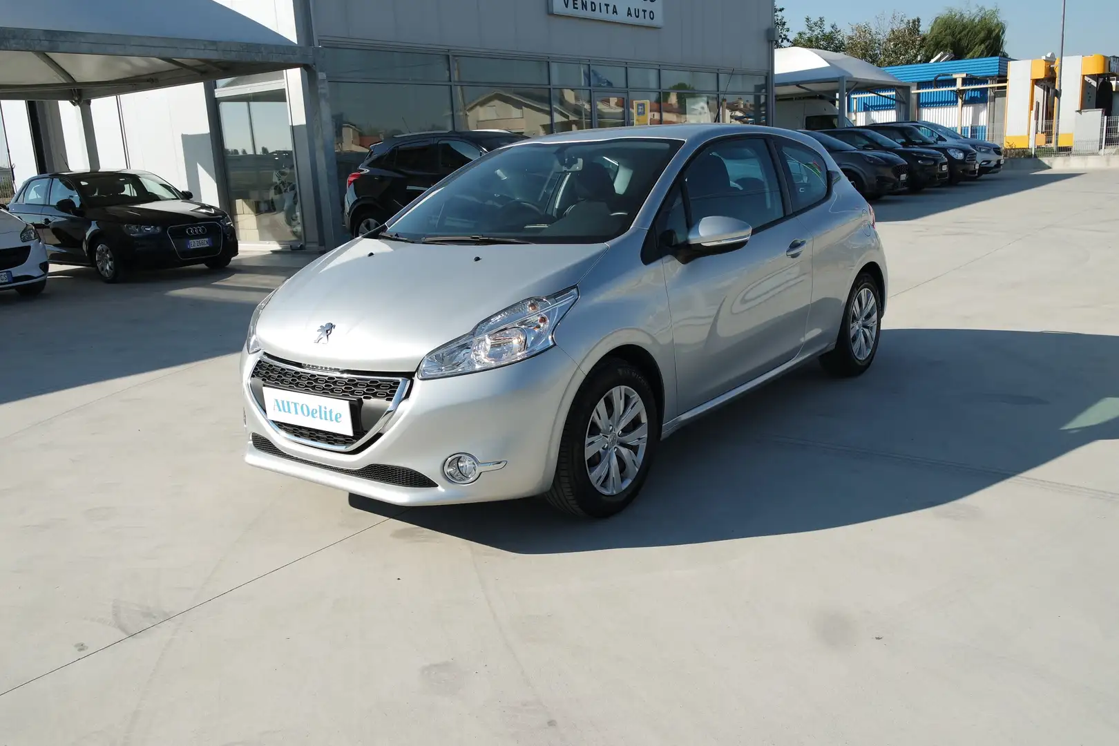 Peugeot 208 1.2 PureTech Active 3 Porte Argent - 1