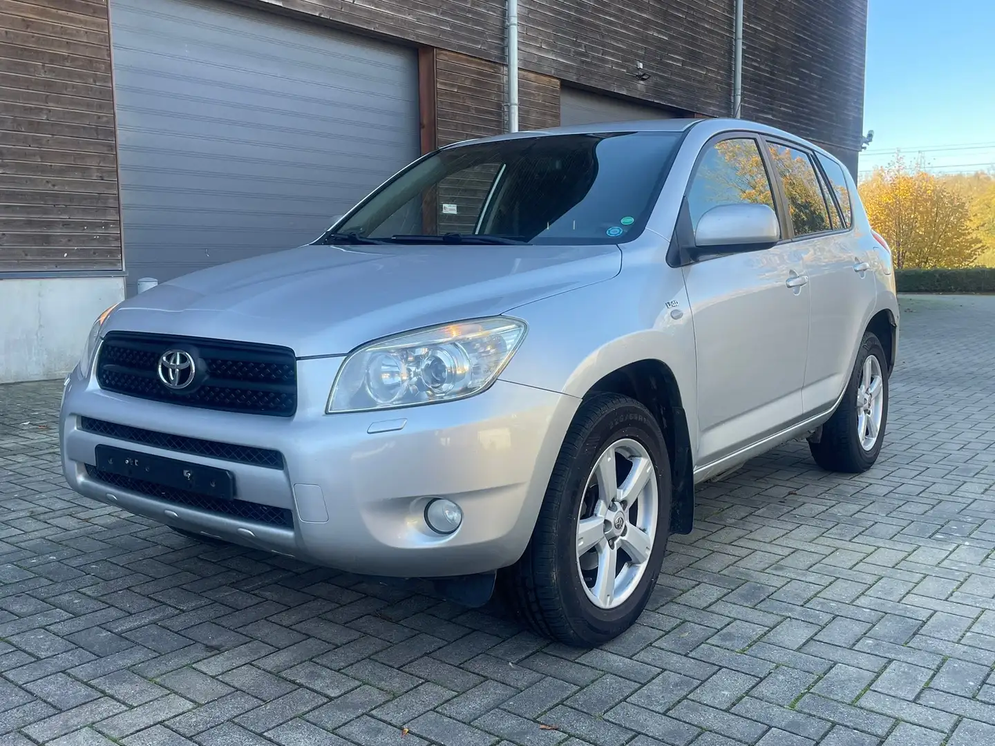 Toyota RAV 4 2.2 D-4D 4x4 - 1