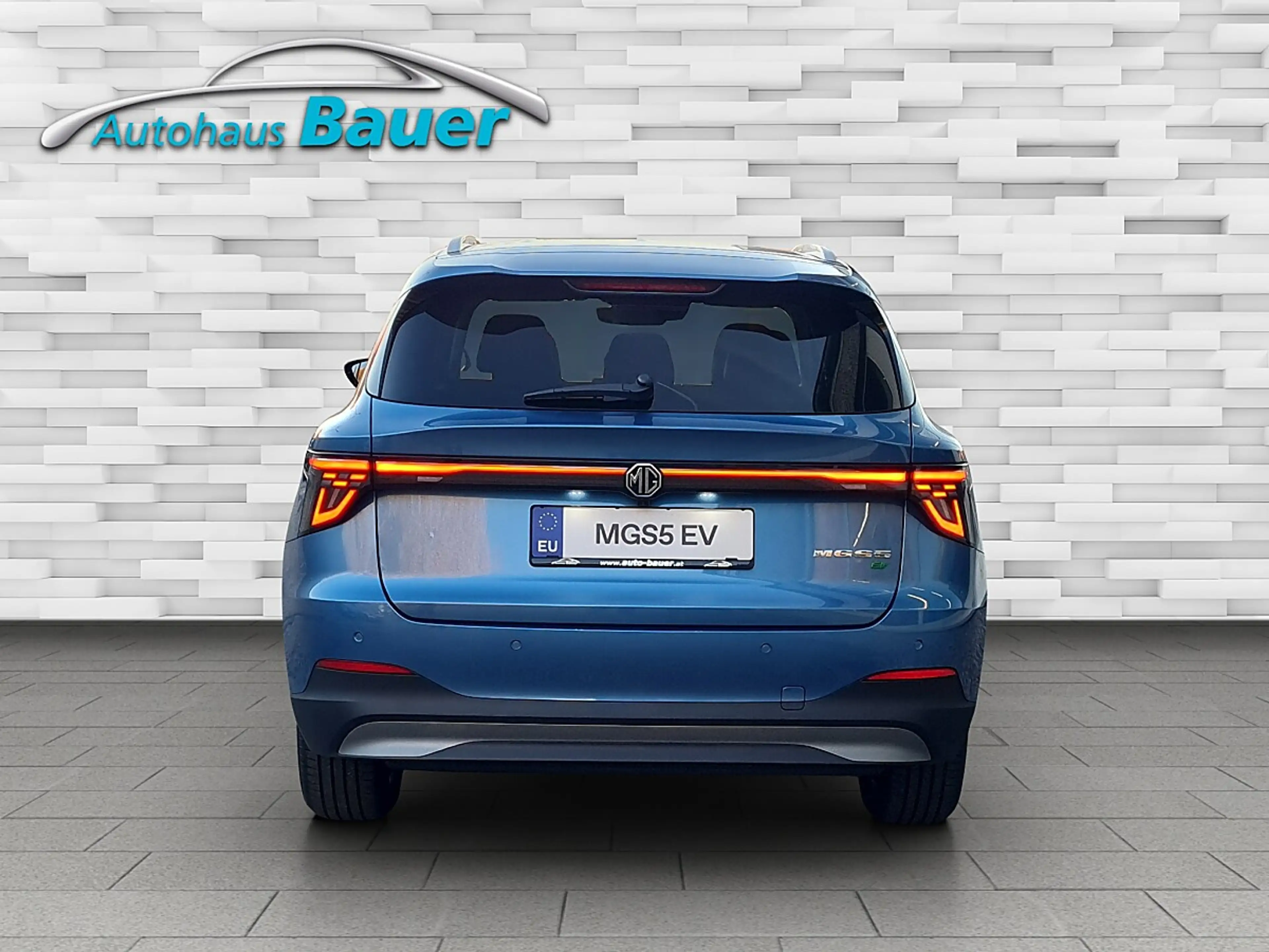 MG Others MGS5 EV Luxury 64 kWh — photo 5