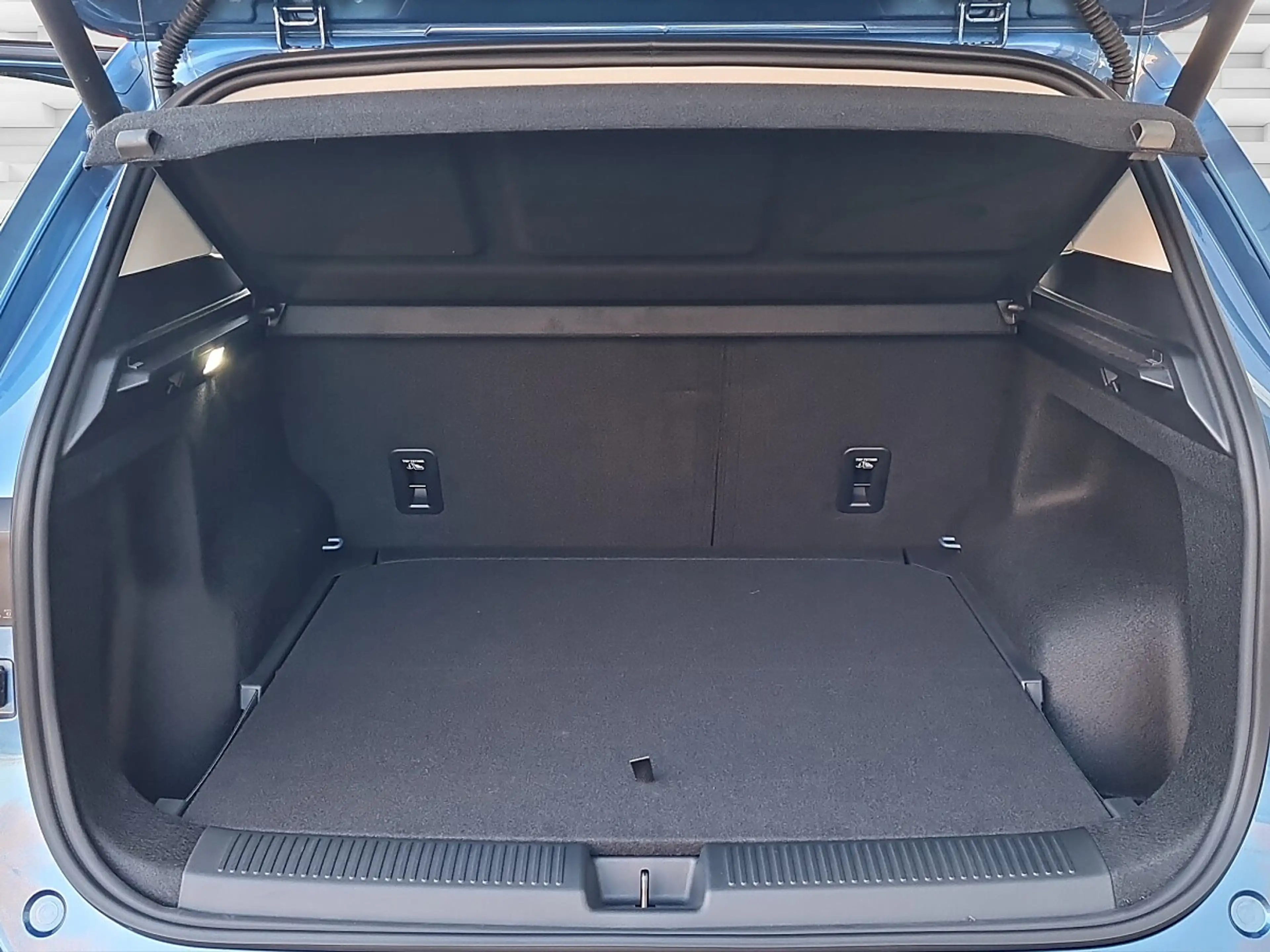 MG Others MGS5 EV Luxury 64 kWh — photo 9