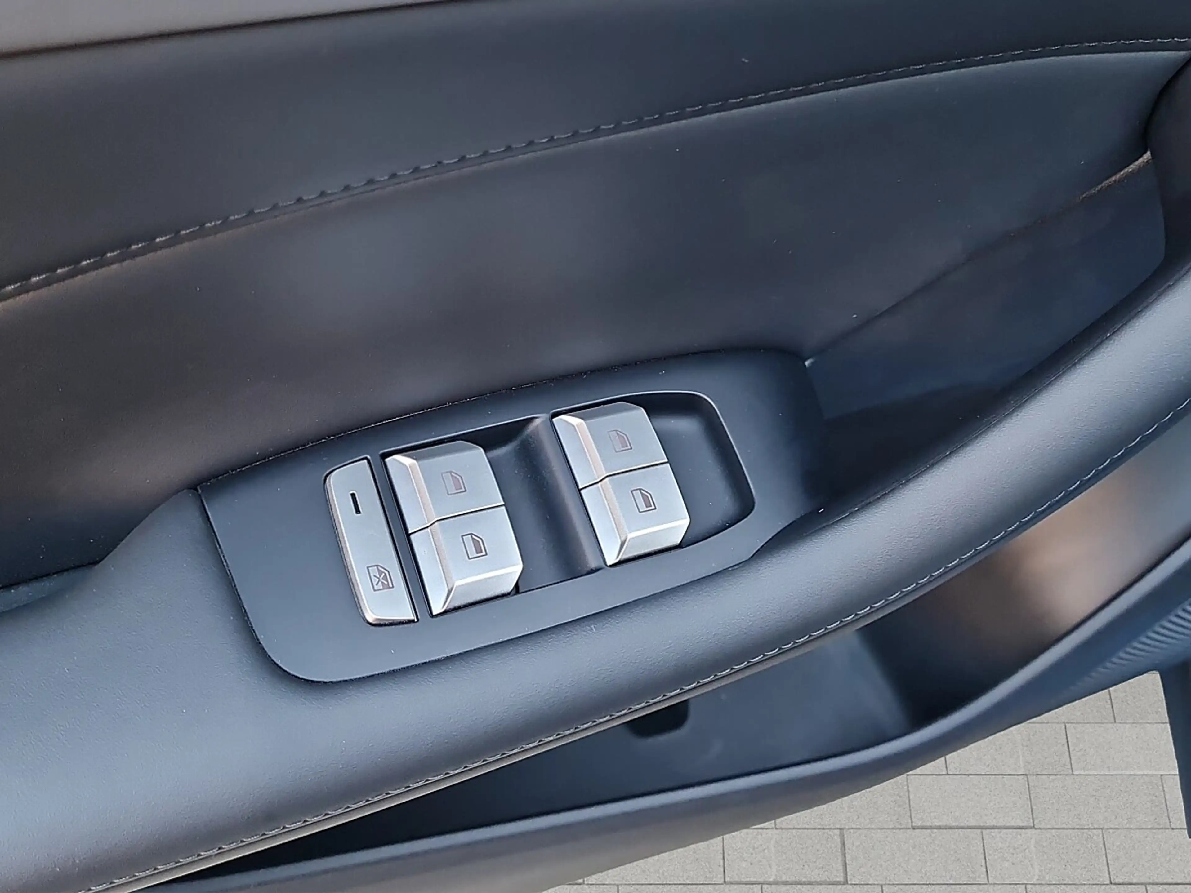 MG Others MGS5 EV Luxury 64 kWh — photo 15