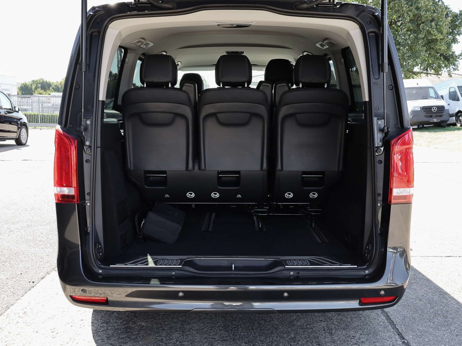 Mercedes-Benz EQV 300