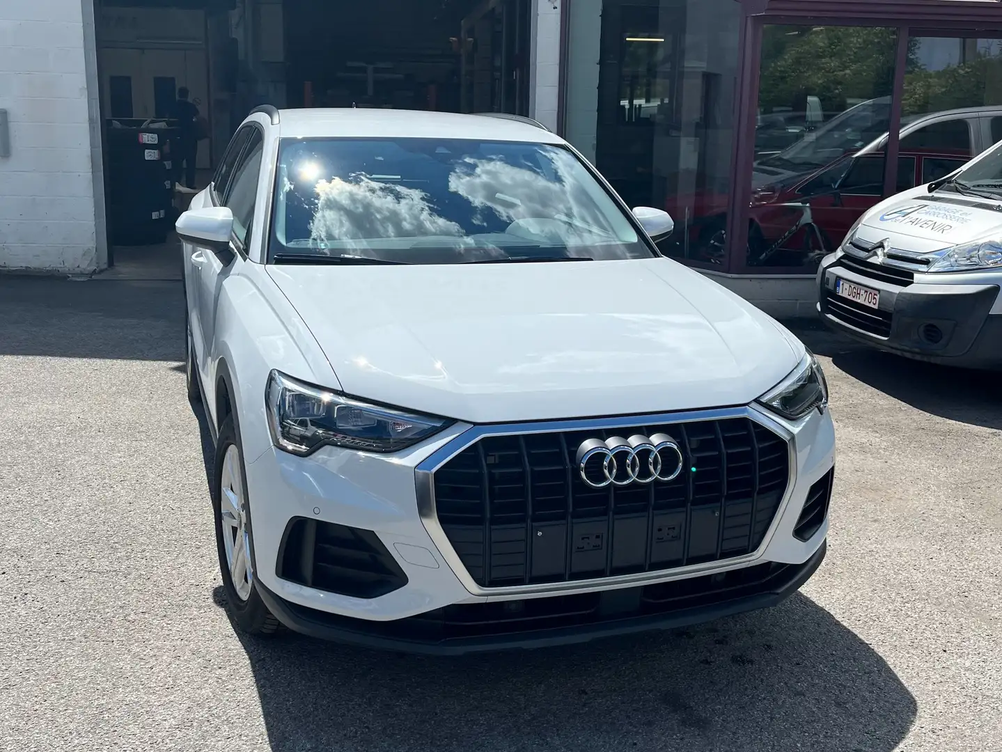 Audi Q3 Q3 PHEV 45 TFSIe S line S tronic (180 kW) Blanc - 2
