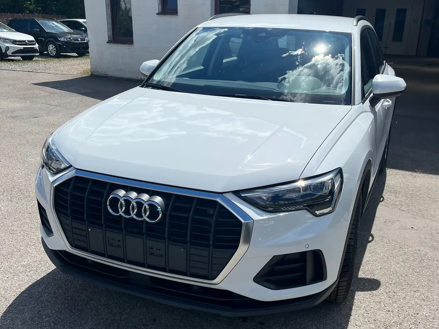 Audi Q3 Q3 PHEV 45 TFSIe S line S tronic (180 kW) Blanc - 1