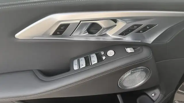 BMW XM 50e Ansicht 13