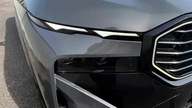 BMW XM 50e Ansicht 5