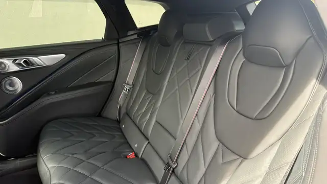 BMW XM 50e Ansicht 15