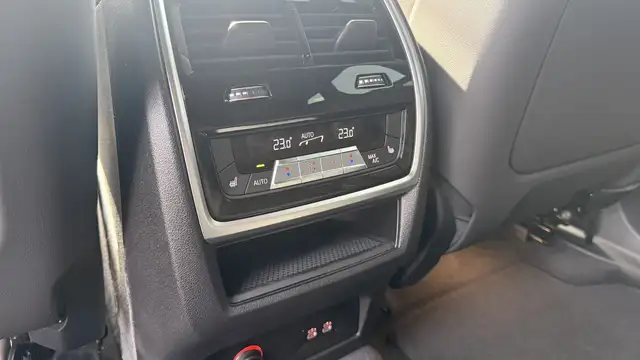 BMW XM 50e Ansicht 14