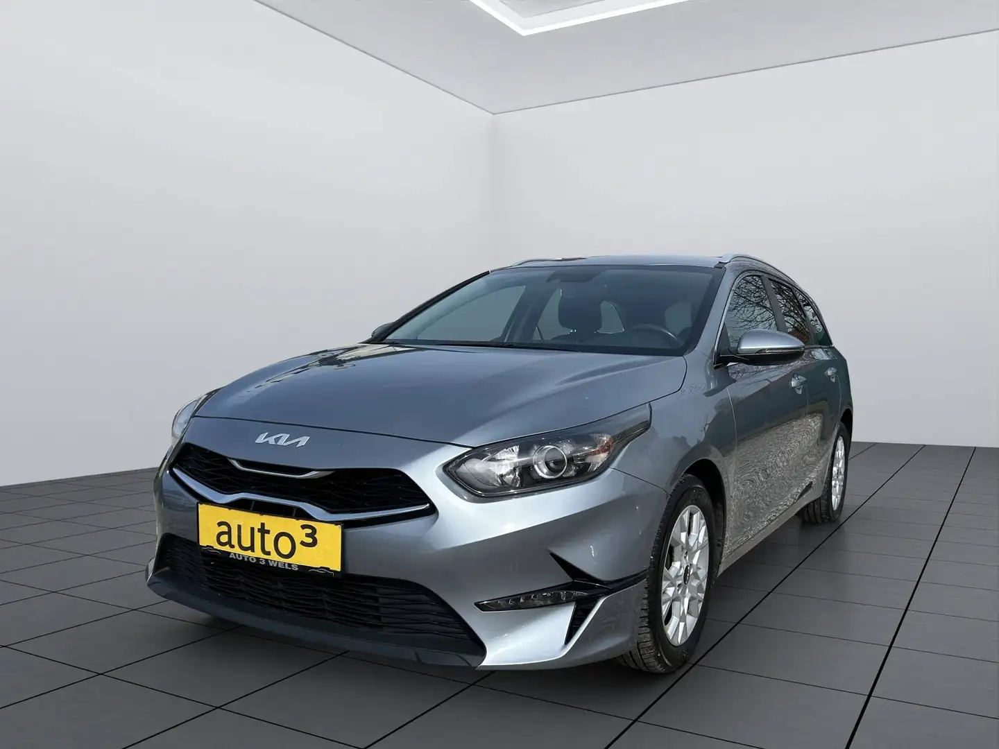 Kia Ceed SW / cee'd SW ceed SW 1,6 CRDi SCR ISG Silber 48V DCT Grau - 1