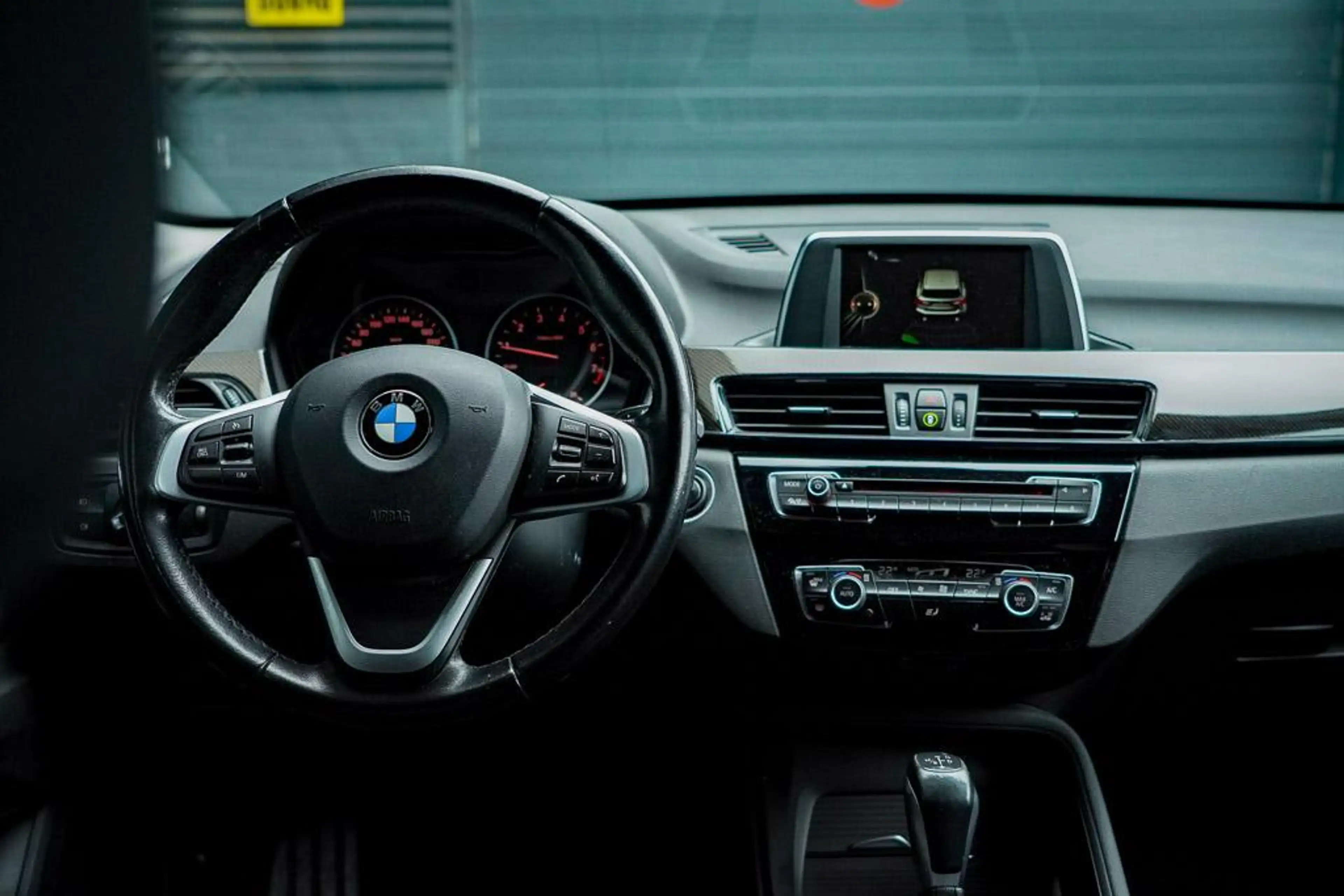BMW X1 sDrive20i Centennial Executive / Aut / Trekhaak / — photo 31
