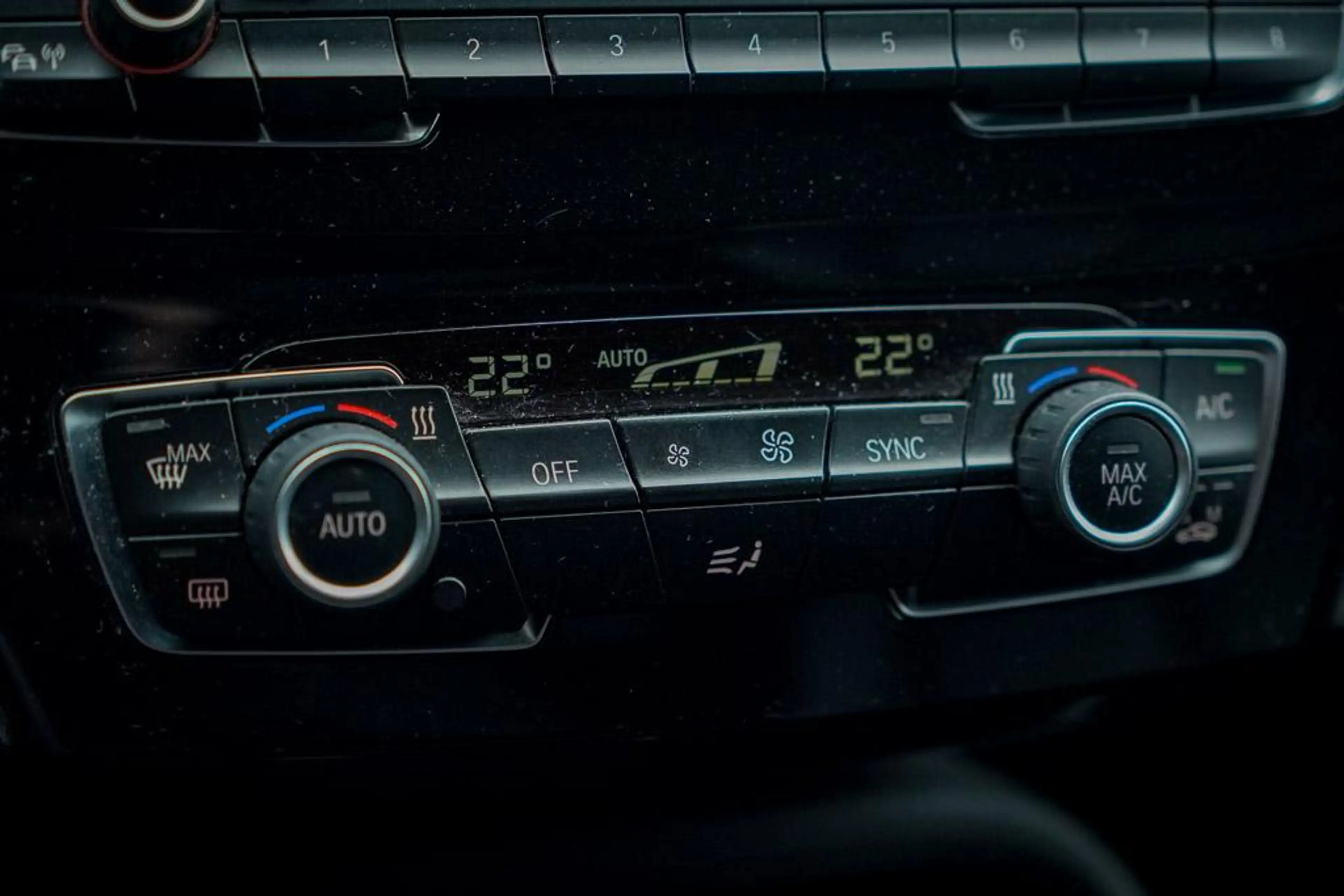 BMW X1 sDrive20i Centennial Executive / Aut / Trekhaak / — photo 20