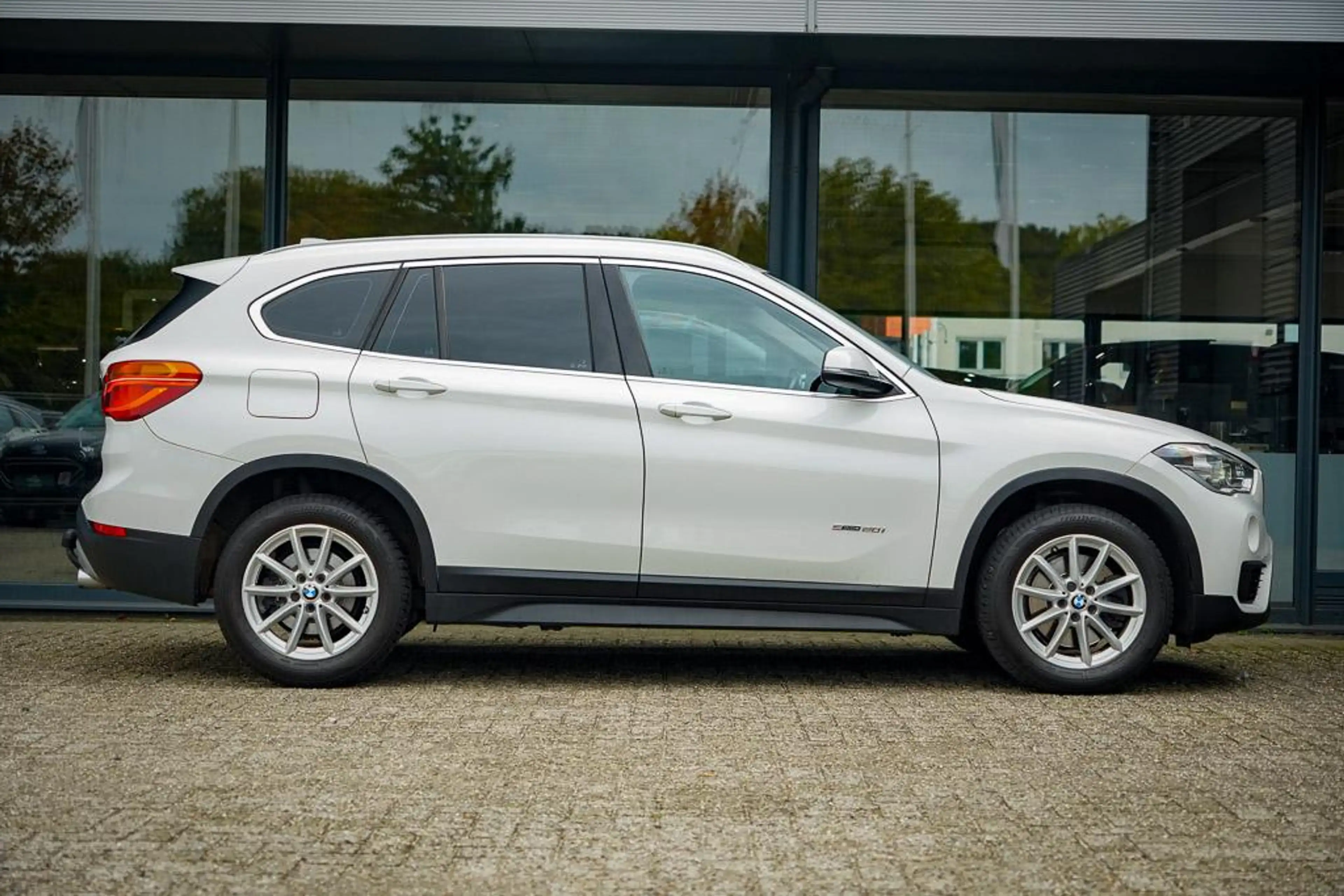 BMW X1 sDrive20i Centennial Executive / Aut / Trekhaak / — photo 13
