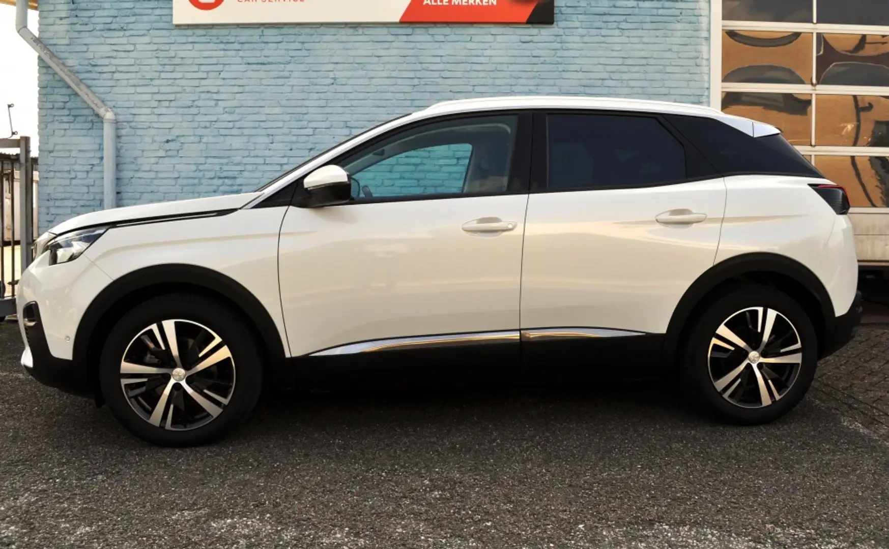 Peugeot 3008 1.2 GT Line Aut Schd elek kl key-less nav Blanc - 2