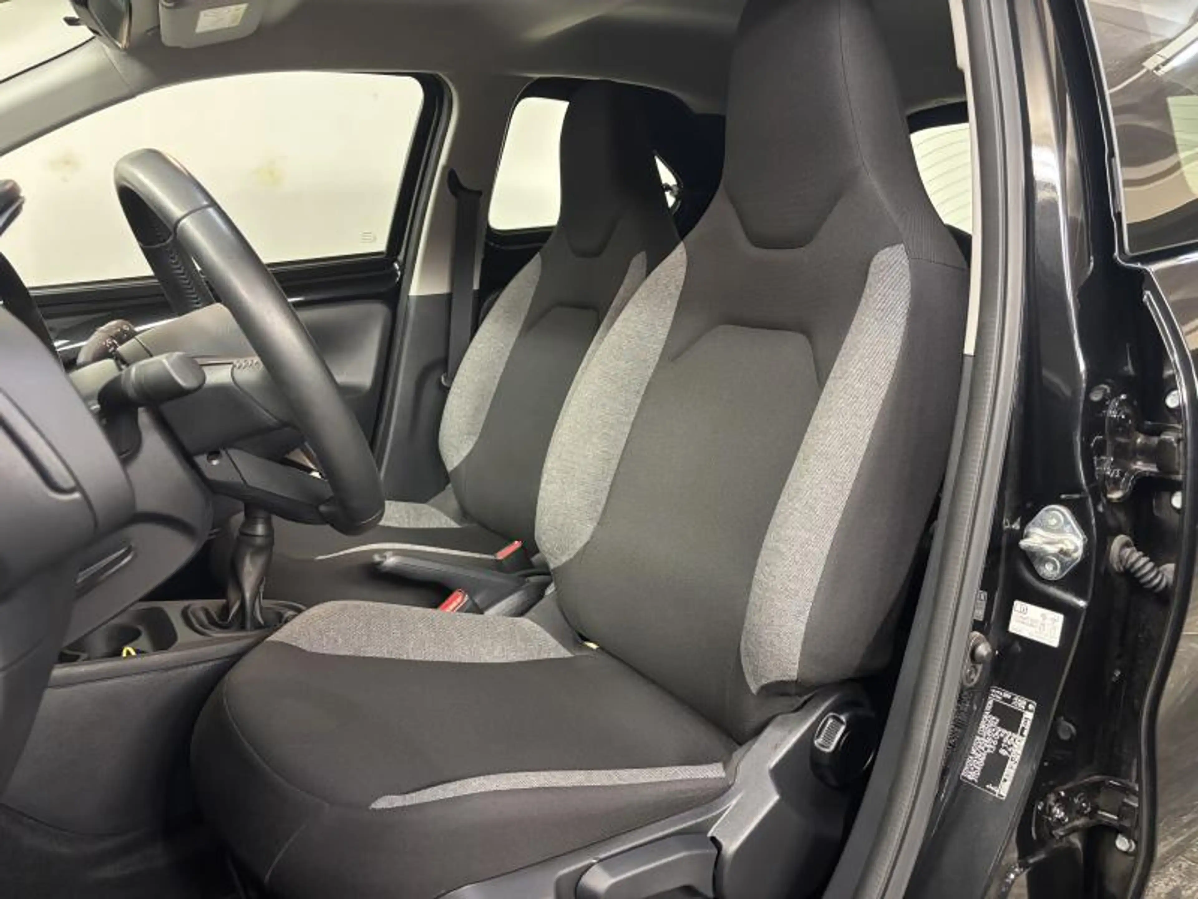 Toyota Aygo X Play — photo 5