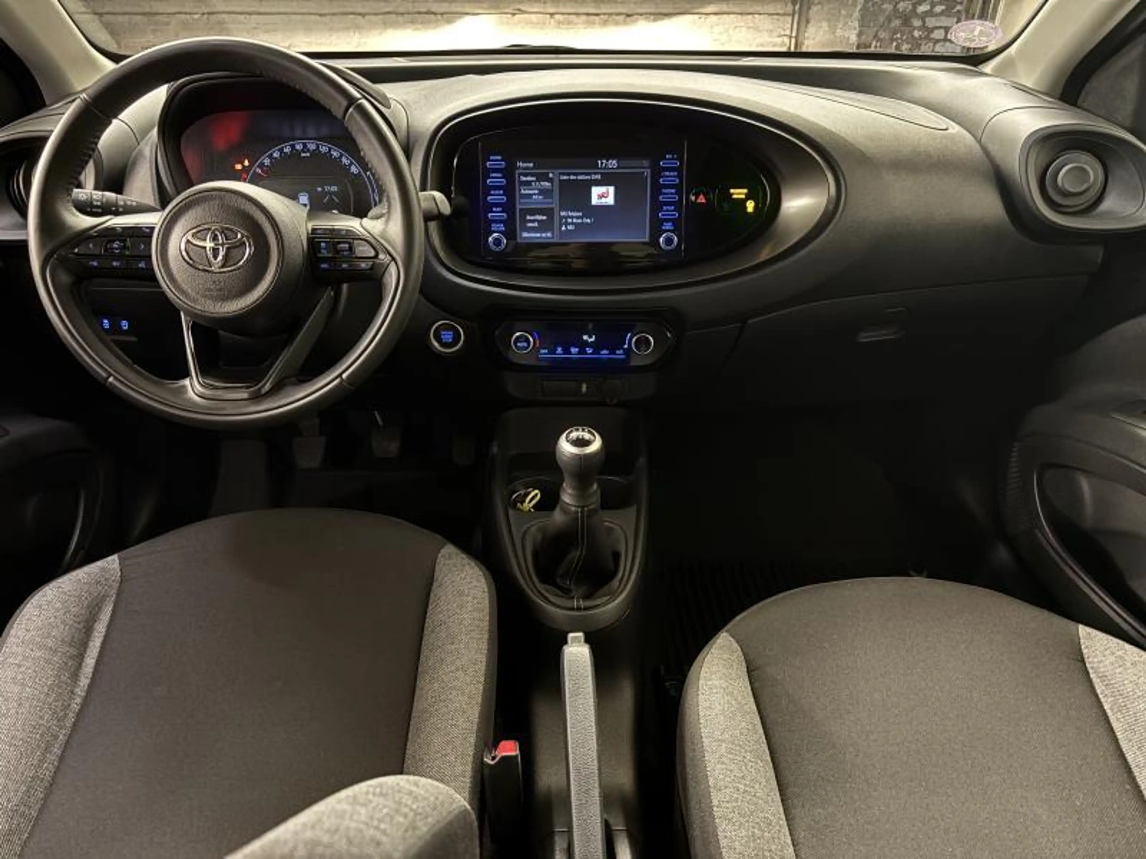 Toyota Aygo X Play — photo 6