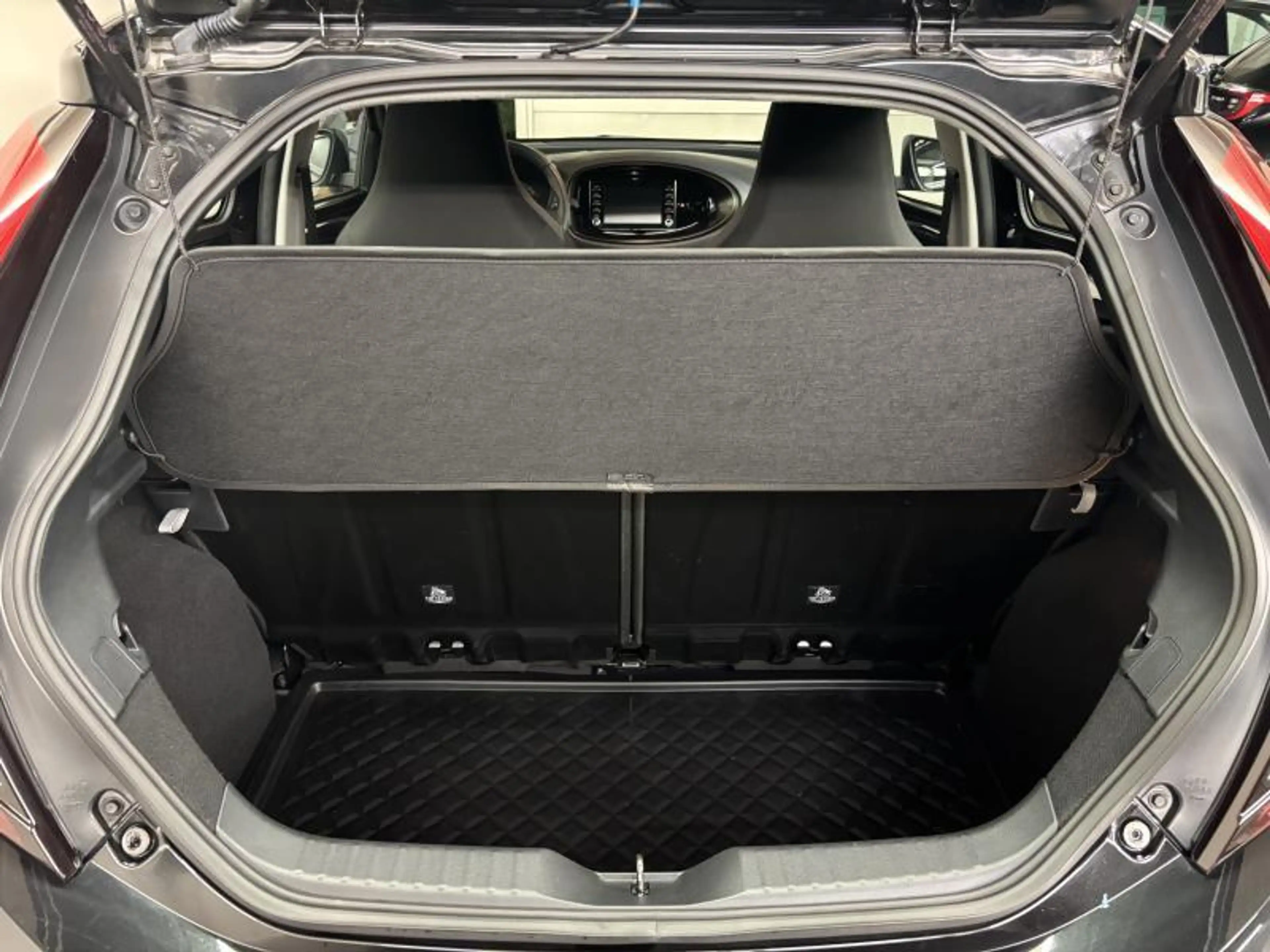 Toyota Aygo X Play — photo 13