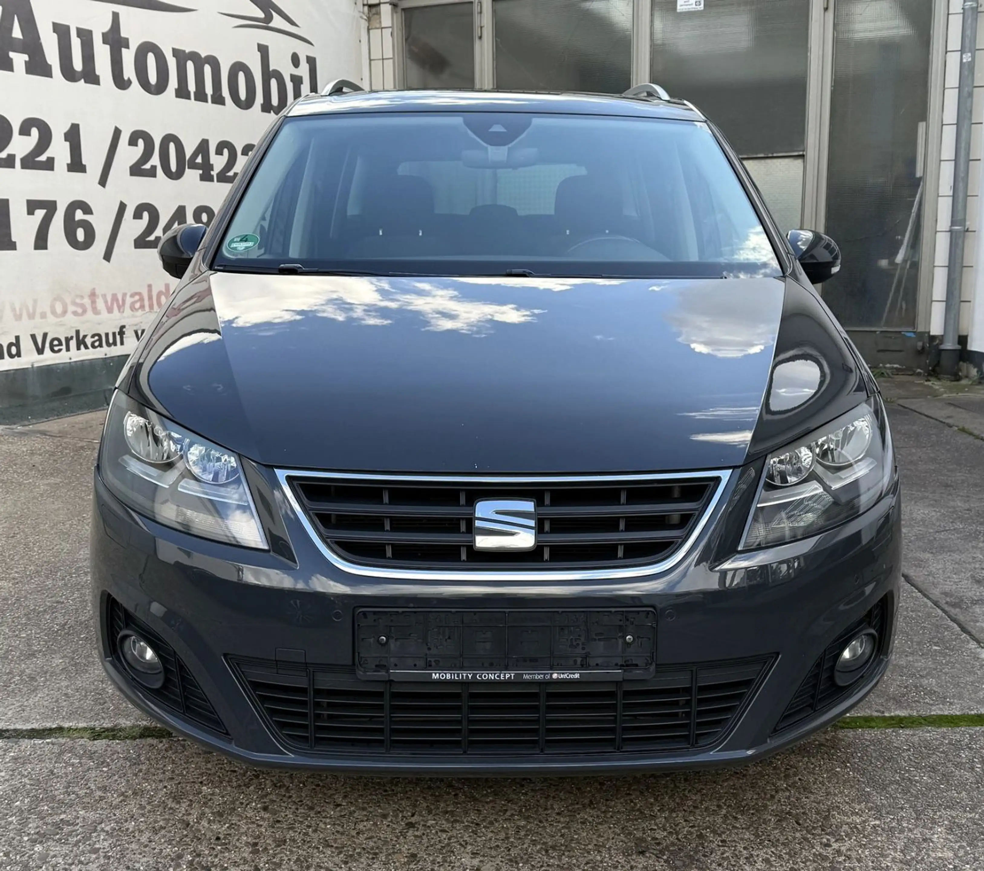 SEAT Alhambra 1.4 TSI DSG Style Pano Kamera 7.Sitzer — photo 2