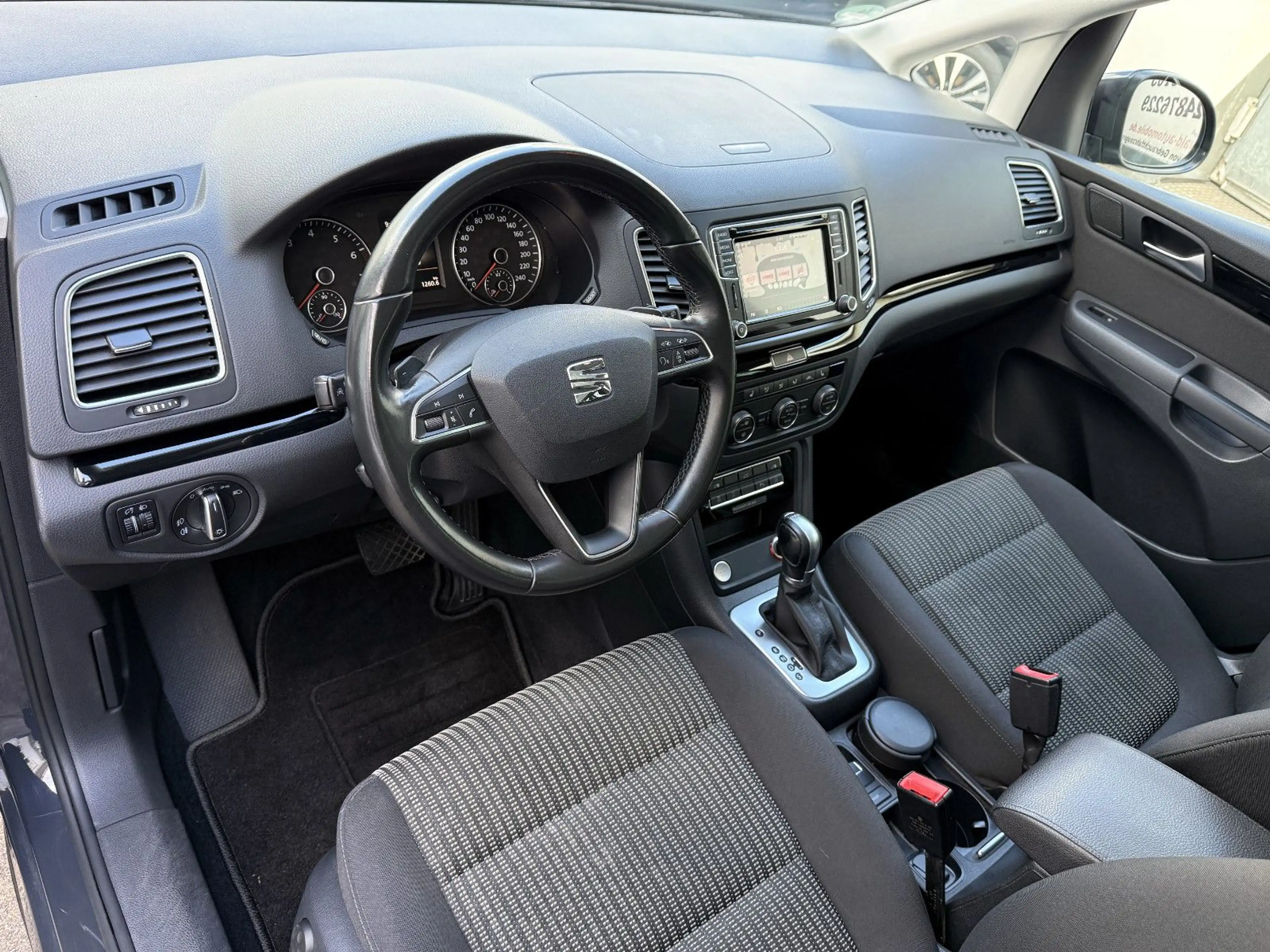 SEAT Alhambra 1.4 TSI DSG Style Pano Kamera 7.Sitzer — photo 8