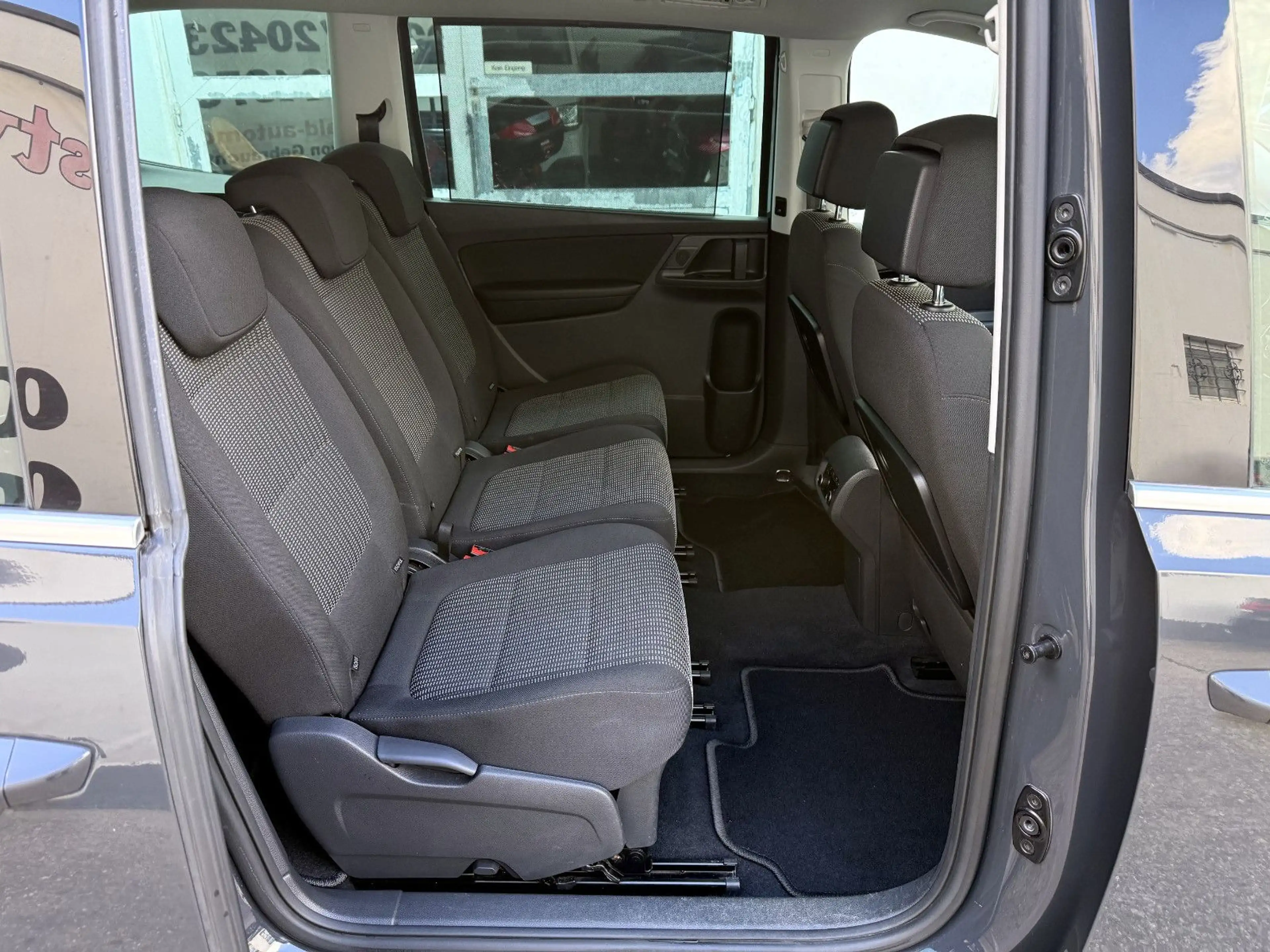 SEAT Alhambra 1.4 TSI DSG Style Pano Kamera 7.Sitzer — photo 12
