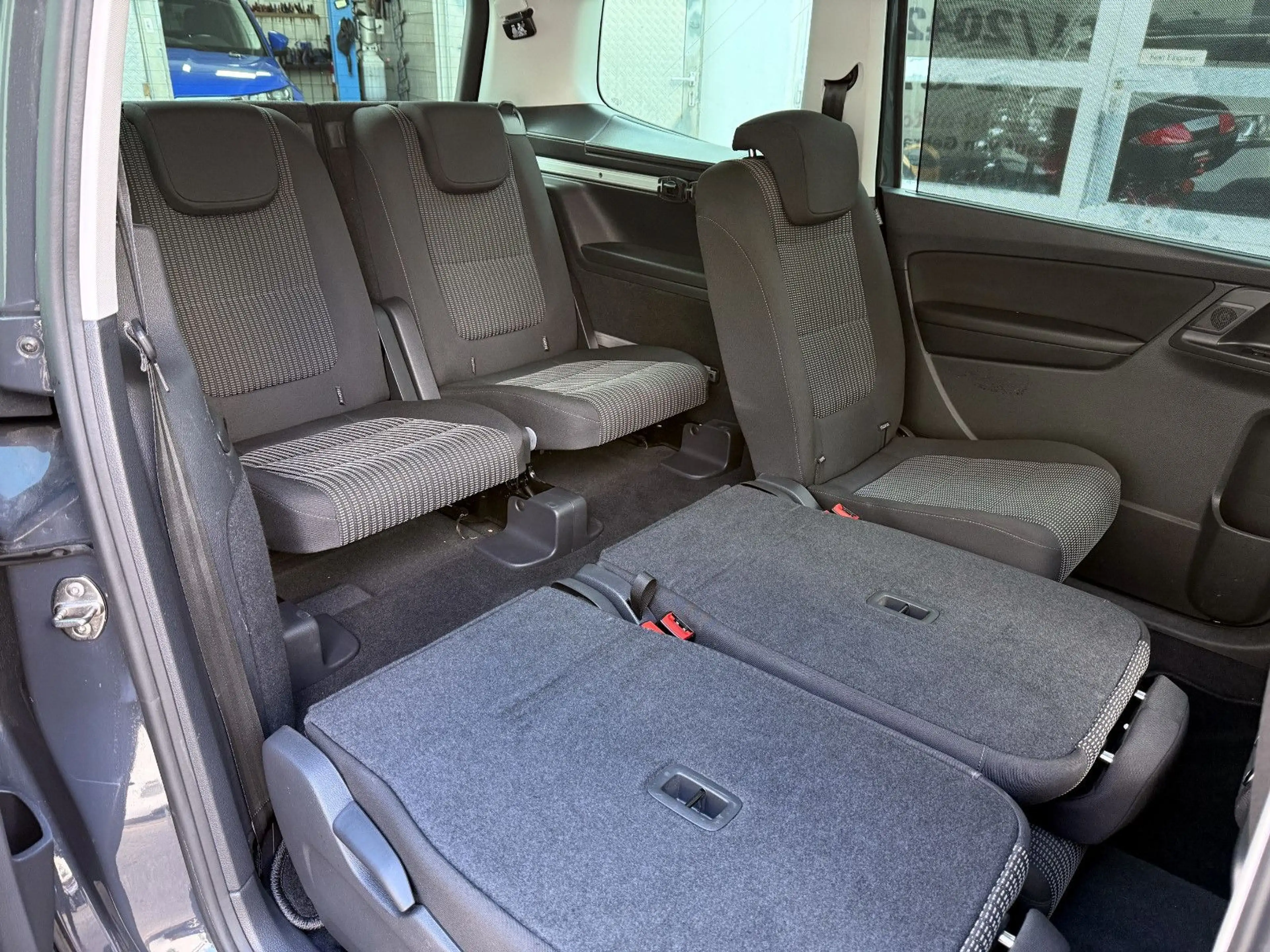 SEAT Alhambra 1.4 TSI DSG Style Pano Kamera 7.Sitzer — photo 13