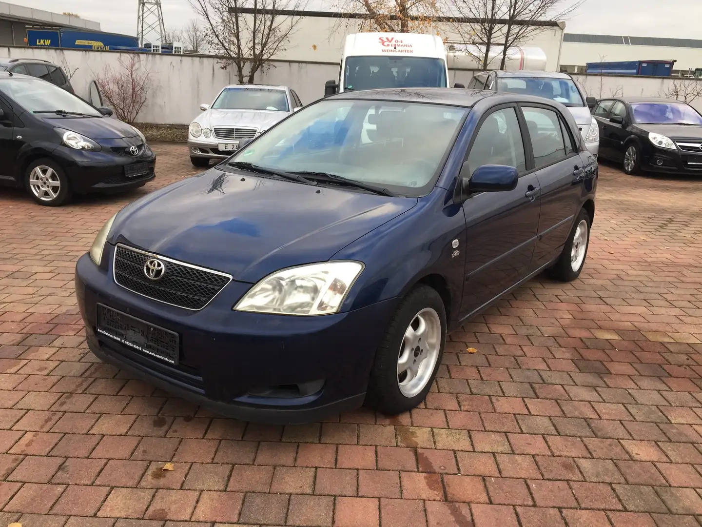 Toyota Corolla 2.0 D-4D Sol / Klima1 Hand Blau - 1