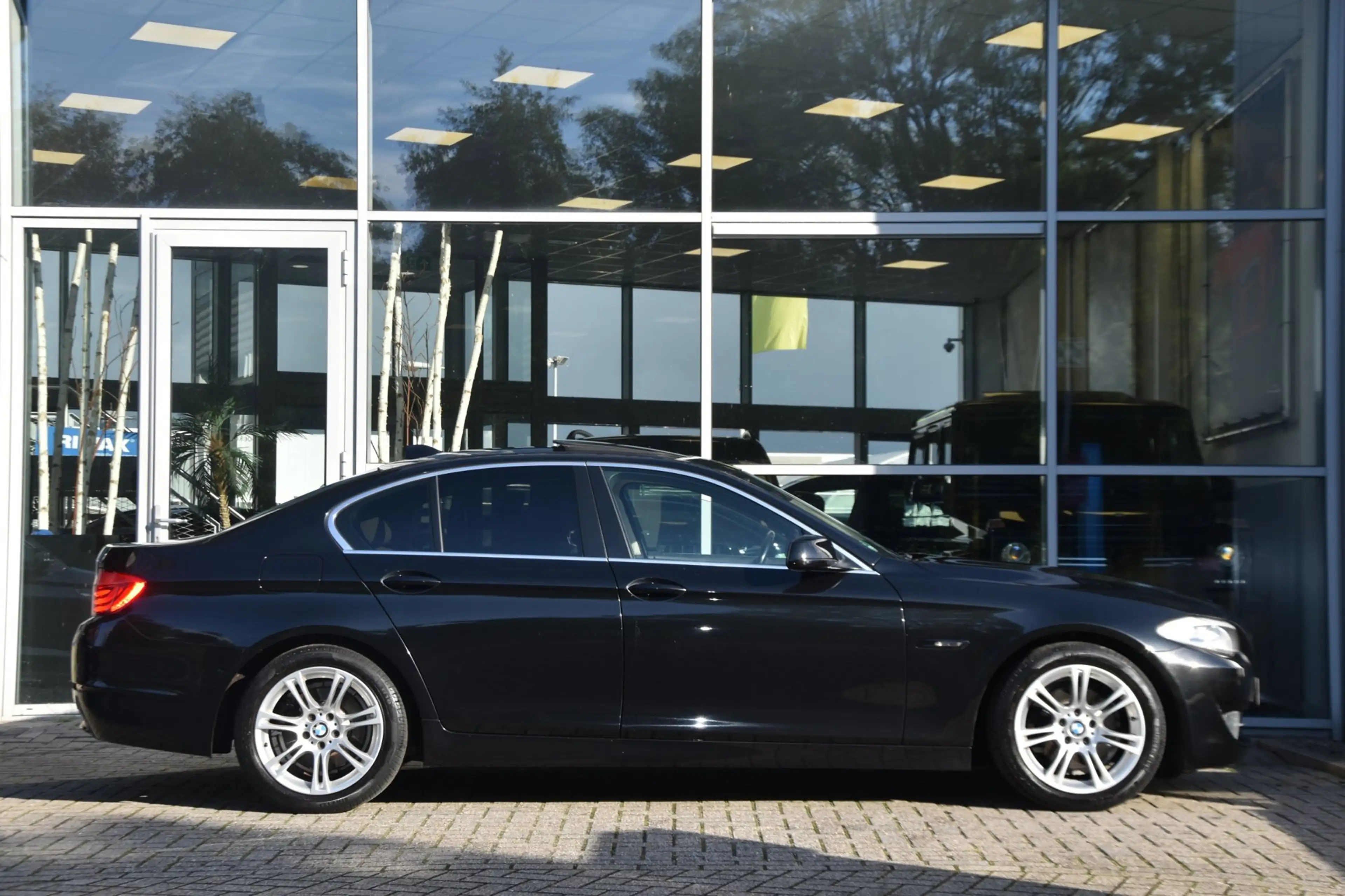 BMW 523 5-serie 523i High Executive | 6-Cilinder | Leder | — photo 2