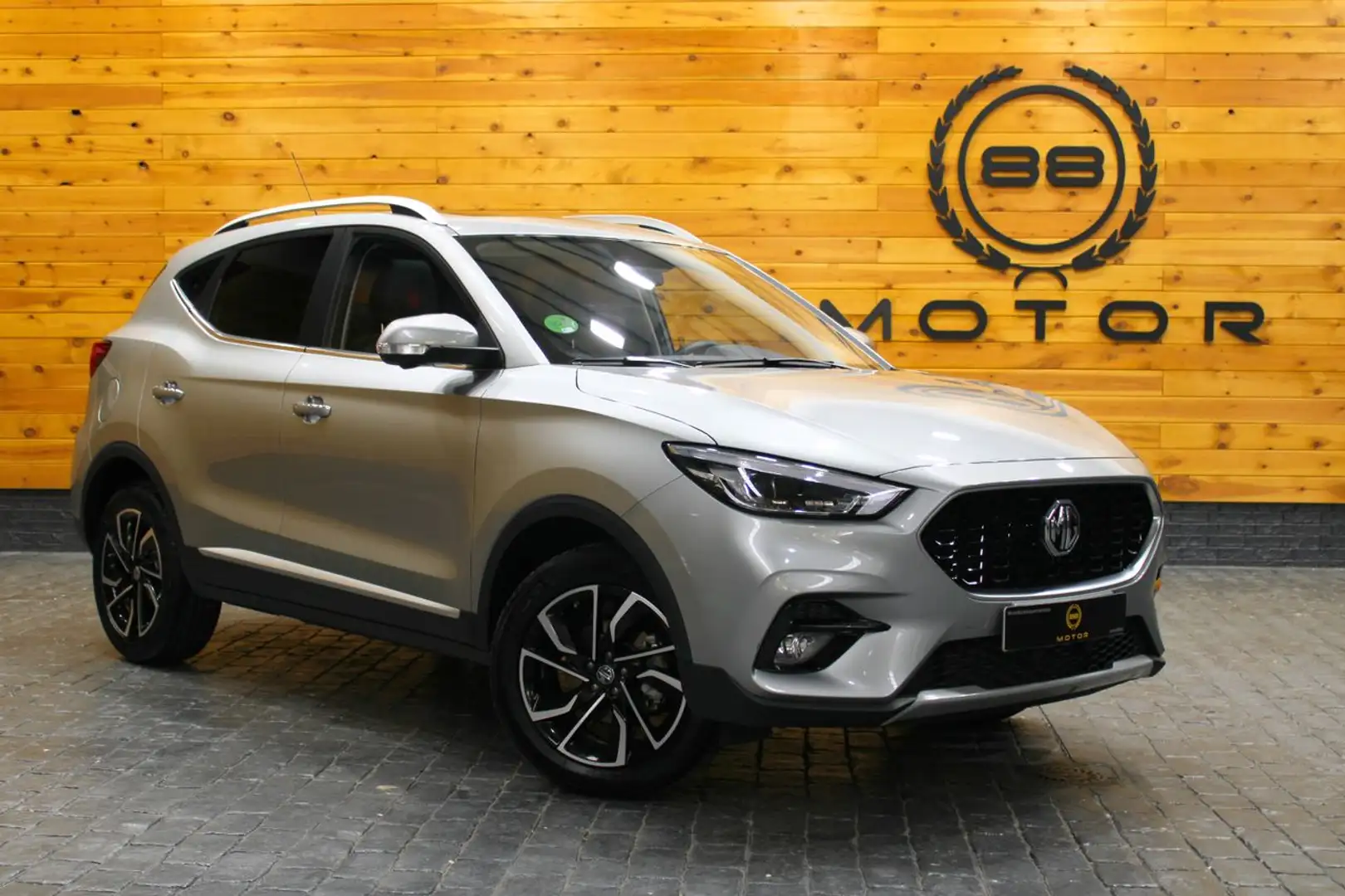 MG ZS 1.0T Luxury - 1