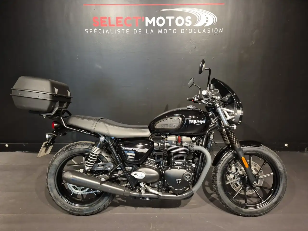 Triumph Street Twin