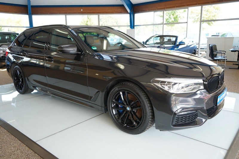 BMW 530 d Touring xDrive M Sport XENON / SOFT-CLOSE — photo 2