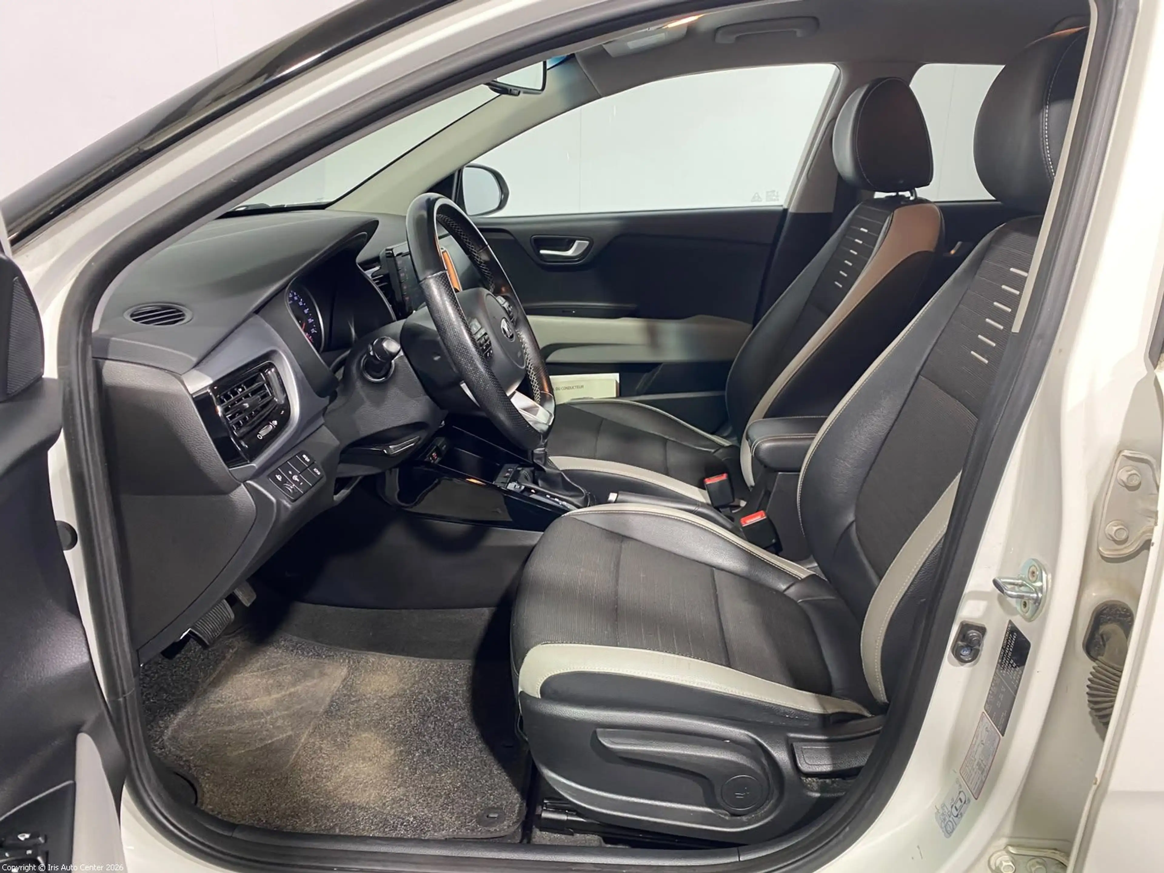 Kia Stonic 1.0 T-GDI DCT7 | CARPLAY | CAMERA  | NAVI. — photo 5