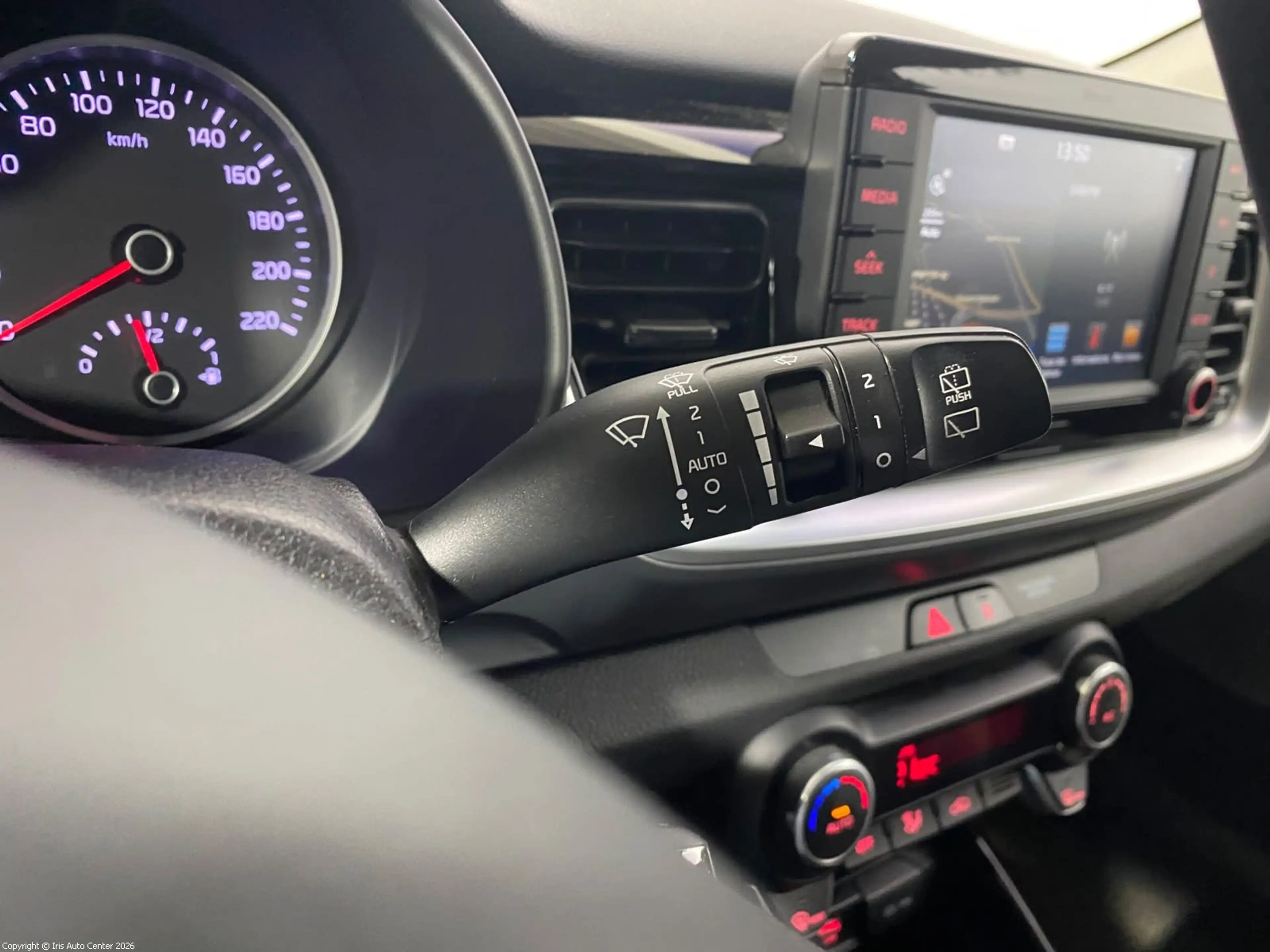 Kia Stonic 1.0 T-GDI DCT7 | CARPLAY | CAMERA  | NAVI. — photo 14