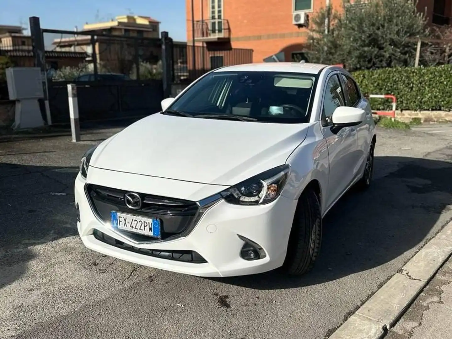 Mazda Sonstige MAZDA 2 3a Serie Skytactiv Weiß - 1