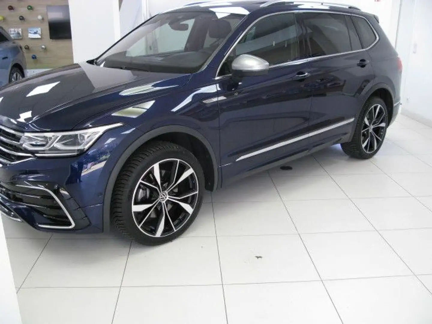 Volkswagen Tiguan Allspace R-Line 4M.*Pano+AHK+V-Leder+DCC* Blau - 2
