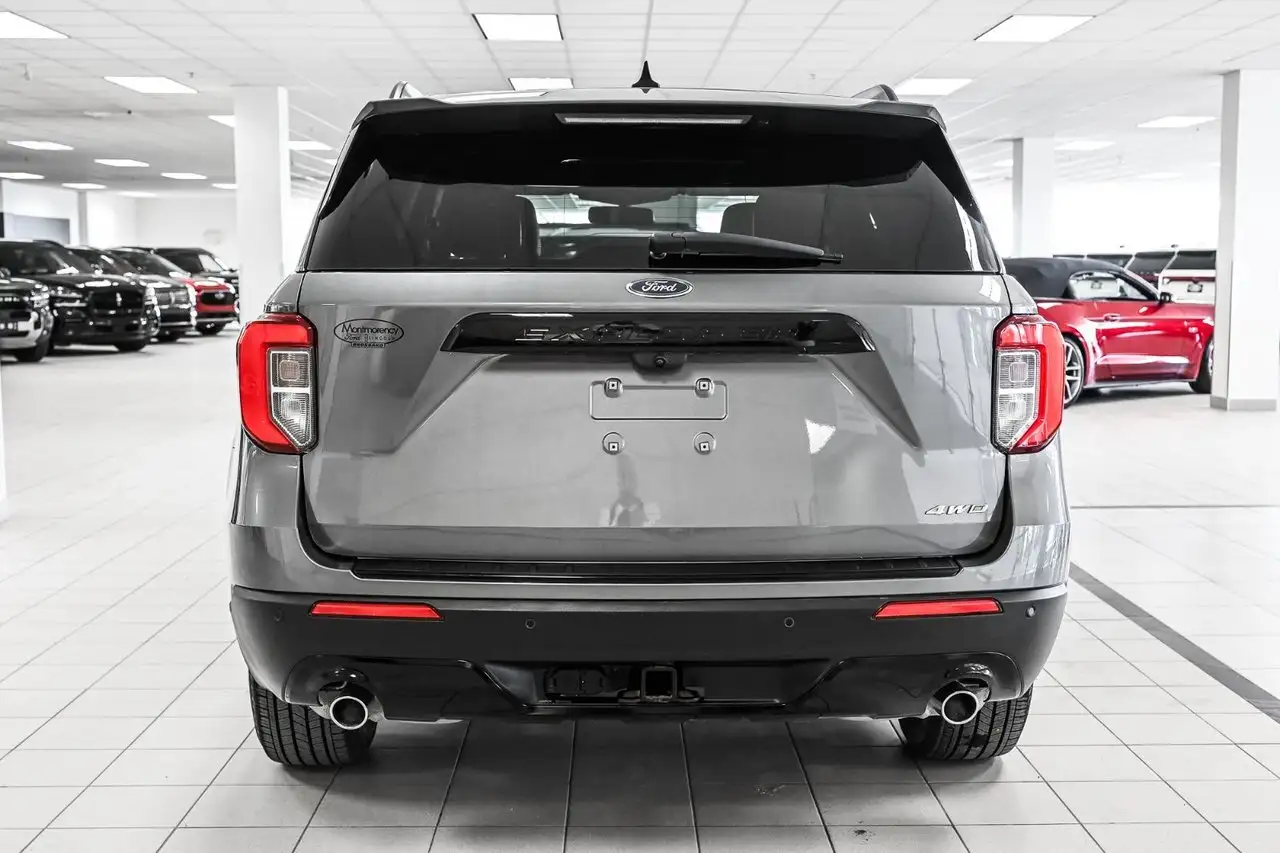 Ford Explorer photo Ford Explorer