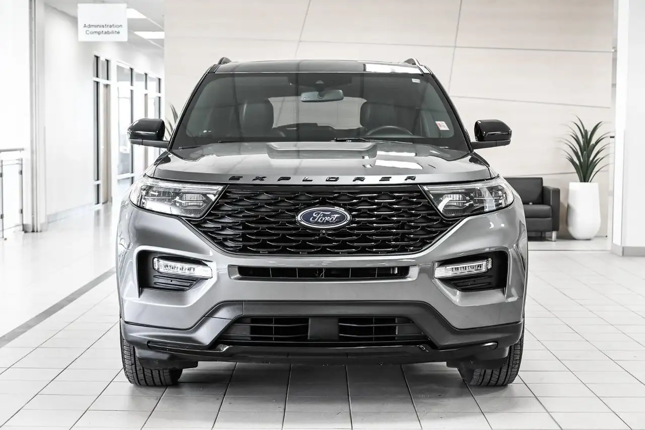 Ford Explorer photo Ford Explorer