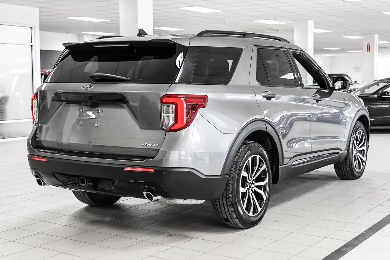 Ford Explorer photo Ford Explorer