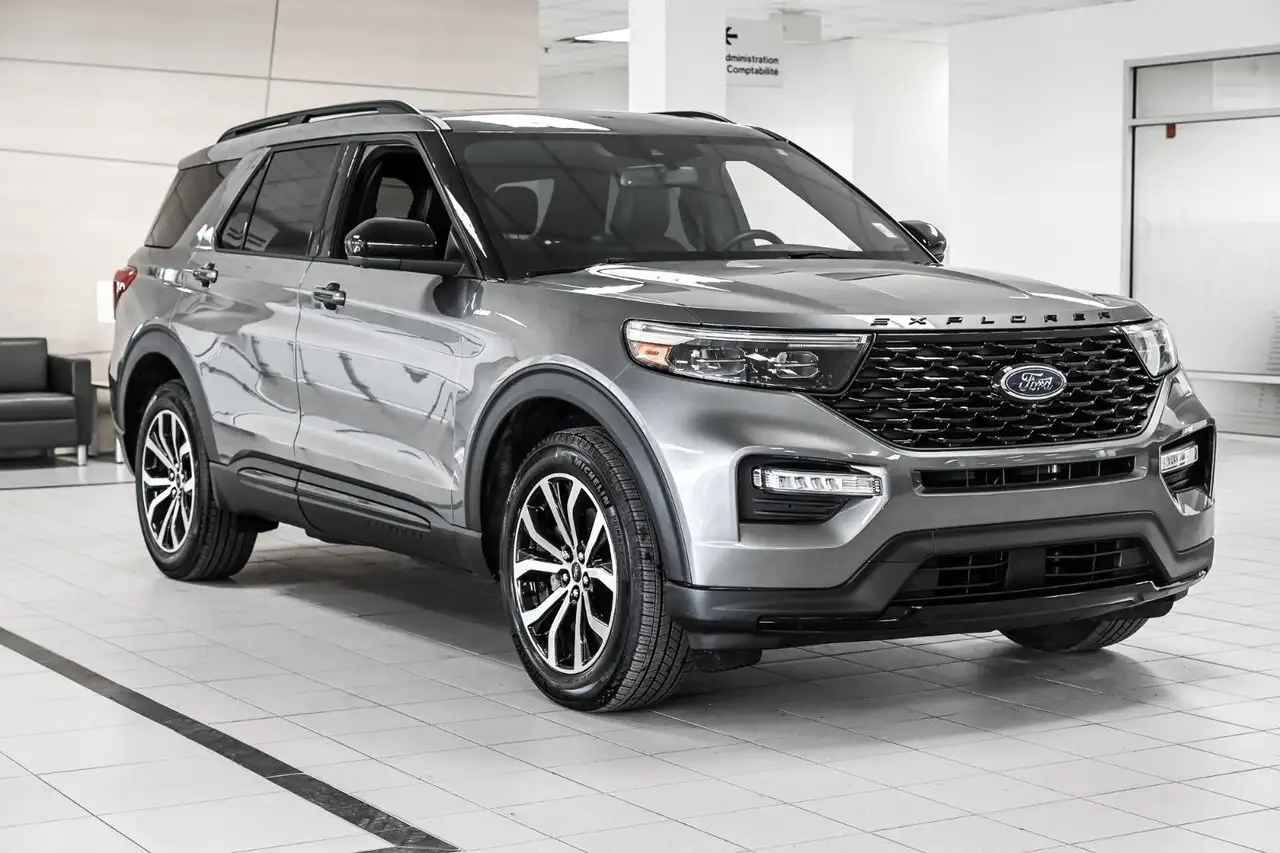 Ford Explorer photo Ford Explorer