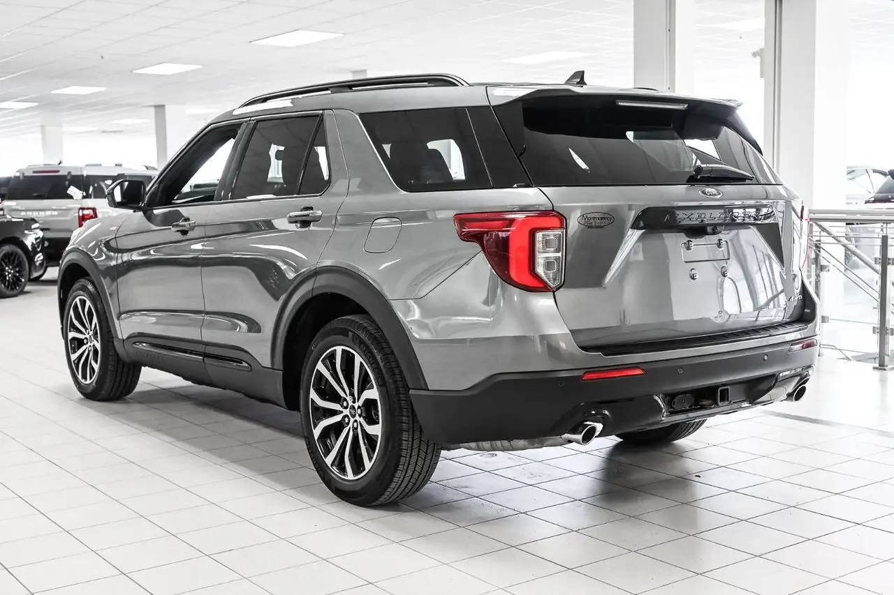 Ford Explorer photo Ford Explorer